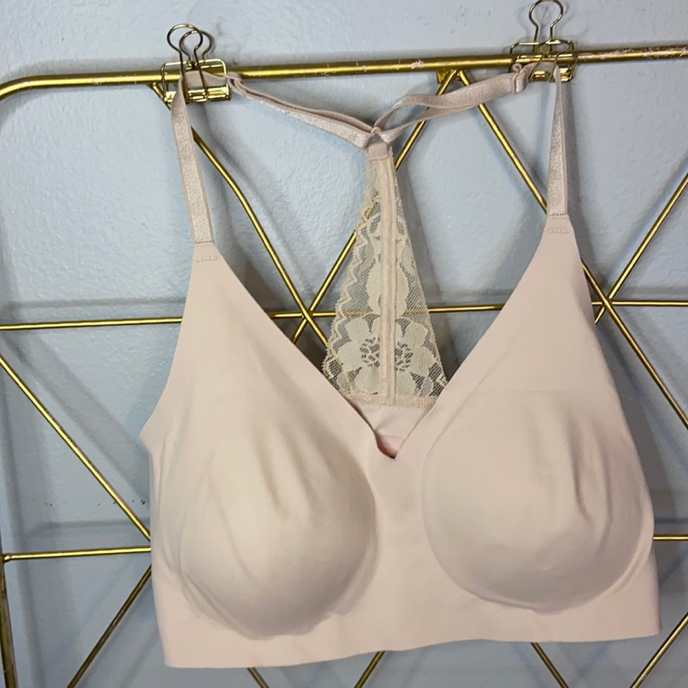 Victoria secret Bra lace back sz small